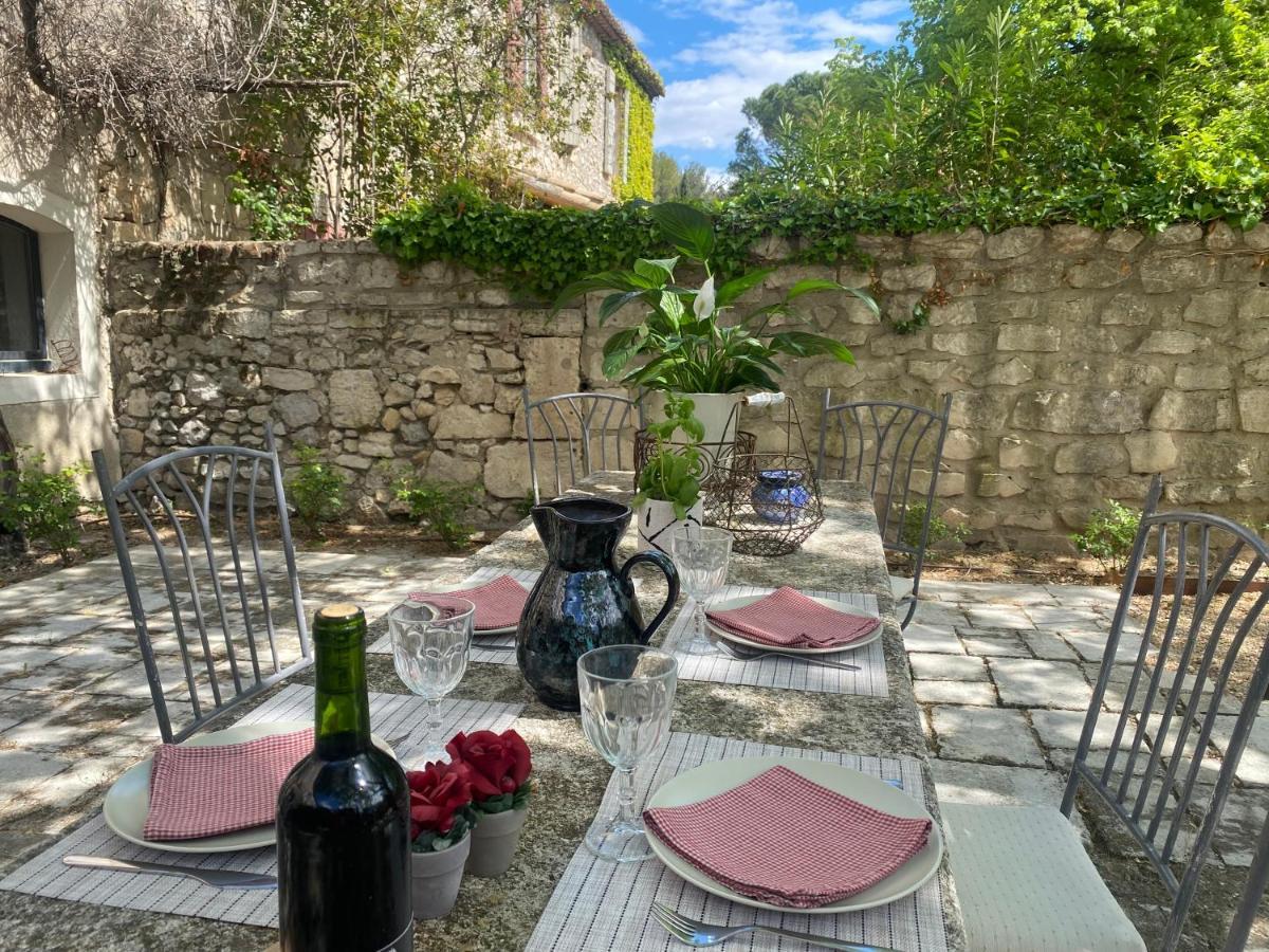 Aparthotel Domaine Du Mas Foucray Les Baux-de-Provence Esterno foto